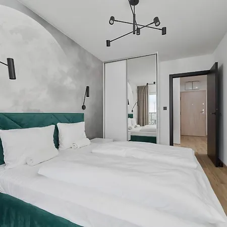 شقة Moonlight With Parking, 2 Km To Old Town By Renters